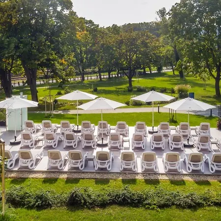 Hunguest Bal Ξενοδοχείο 4*