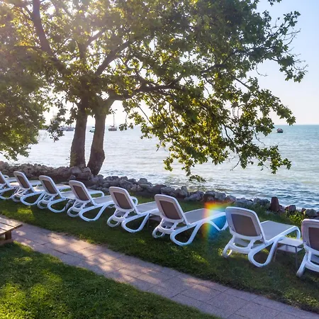 Hunguest Bal Ξενοδοχείο 4*