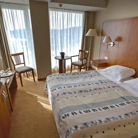 Hunguest Bal فندق Balatonalmádi