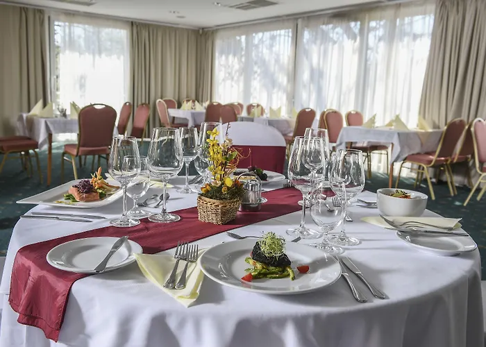 ホテル Hunguest Bal Balatonalmádi